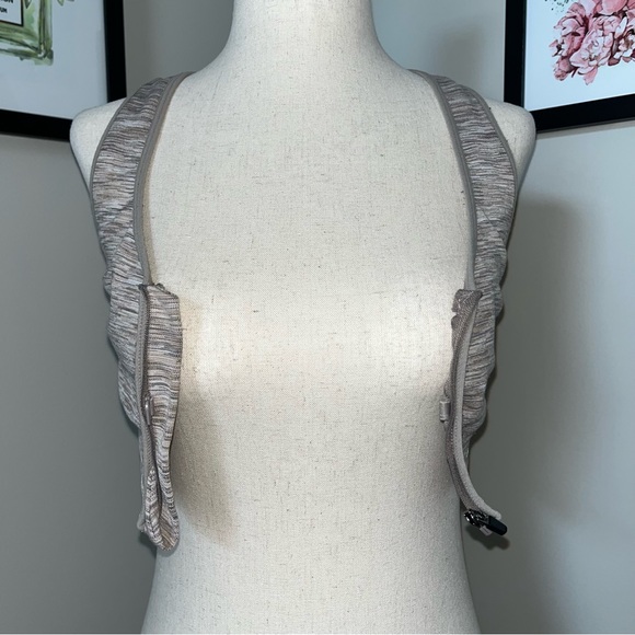 🧘🏼♀️ Avia Lightweight Sports Bra - Picture 3 of 7